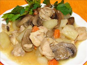 Фото рецепта «Куриное рагу с грибами»