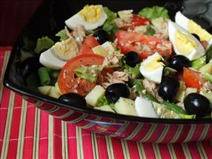Фото рецепта «Салат из тунца с овощами»