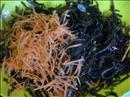 Пошаговое фото рецепта «Салат из морской капусты с красной рыбой»