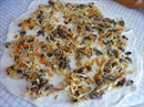 Пошаговое фото рецепта «Рулет грибной с капустой»