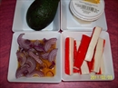 Пошаговое фото рецепта «Салат с крабовыми палочками и авокадо Амалия»