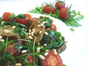 Фото рецепта «Салат с баклажанами и рукколой»