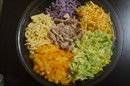 Пошаговое фото рецепта «Салат с запеченной курицей»