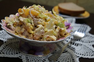 Фото рецепта «Салат с запеченной курицей»