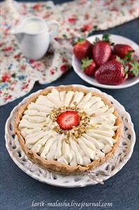 Фото рецепта «Клубничный пирог с кремом»