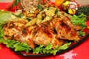 Фото-рецепт «Подкопченые куриные окорочка в пикантном маринаде»
