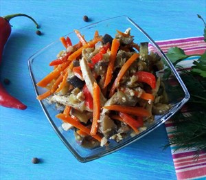 Фото рецепта «Вкуснющий салат из баклажанов»