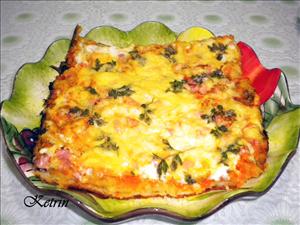 Фото рецепта «Пицца с колбасой, сыром и овощами»