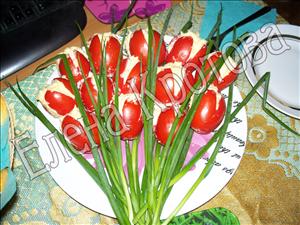 Фото рецепта «Помидоры-тюльпаны»