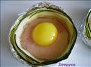 Пошаговое фото рецепта «Яйца в корзинке из цукинни»