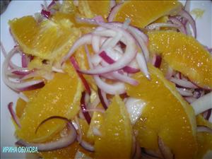 Фото рецепта «Салат из апельсин с крымским луком!»