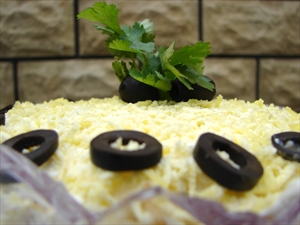 Фото рецепта «Салат овощной слоеный»