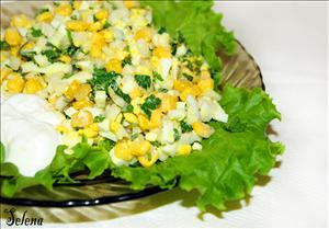 Фото рецепта «Салат из редьки (дайкон) с кукурузой и яйцом»