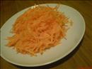 Фото-рецепт «Морковный салат с лимонно-имбирно-медовой заправкой»