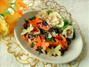 Фото рецепта «Витаминный салат Бабочки-цветочки»