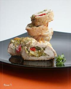 Фото рецепта «Куриный рулет с зеленой фасолью и горчицей»