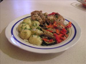 Фото рецепта «Кролик под шубой из овощей с орехово-грибным соусом»