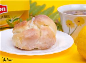 Фото рецепта «Глазированные лимонные булочки»