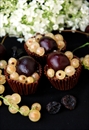 Фото-рецепт «Конфеты Освежающие с пломбиром и ягодами»