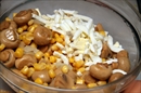 Пошаговое фото рецепта «Салат из шампиньонов с кукурузой»