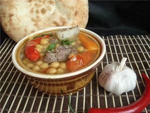 Фото рецепта «Паровой нутовый суп с мясом и овощами»