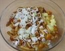 Пошаговое фото рецепта «Салат с маринованными опятами»