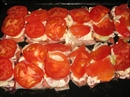 Пошаговое фото рецепта «Горбуша, запеченная под сыром и помидорами»