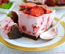 Пошаговое фото рецепта «Клубничный торт без выпечки»
