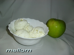 Фото рецепта «Творожно-яблочное мороженое»