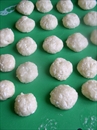 Пошаговое фото рецепта «Творожно кокосовые пончики в кунжуте»