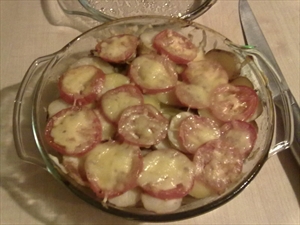 Фото рецепта «Курочка запеченая с картофелем под сыром»