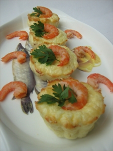 Фото рецепта «Мини-фритата с креветками и пармезаном»