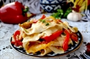 Пошаговое фото рецепта «Салат Янгелик с домашней лапшой и курицей»