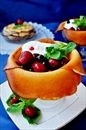 Фото-рецепт «Блинчики с сырным кремом и ягодами»