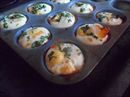 Пошаговое фото рецепта «Корзинки из ветчины с яйцами»