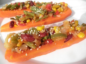 Фото рецепта «Морковь, фаршированная овощами»
