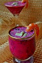 Пошаговое фото рецепта «Холодный свекольник с креветками с заправкой из груши и авокадо»