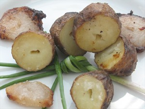 Фото рецепта «Картофель, запеченный на шампурах»