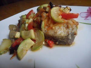 Фото рецепта «Рыба, запечёная в овощах»