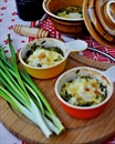 Фото-рецепт «Яйца с зеленым луком в горшочках по-болгарски»