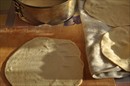 Пошаговое фото рецепта «Слоёный пирог с луком-пореем и брынзой»