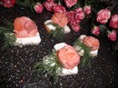 Пошаговое фото рецепта «Тосты с красной рыбой Цветочки»