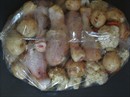 Пошаговое фото рецепта «Курица запечённая с картофелем и цветной капустой в рукаве»