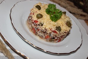 Фото рецепта «Салат с диким рисом, тунцом и каперсами»