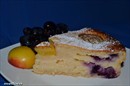 Пошаговое фото рецепта «Йогуртовый пирог с нектаринами и виноградом»