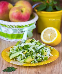 Фото рецепта «Салат из авокадо и капусты»