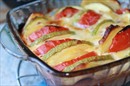 Пошаговое фото рецепта «Картофель, запеченный с кабачком, яйцом и помидорами»