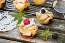 Фото-рецепт «Ежевичный пирог с корицей (мини-пирожки)»
