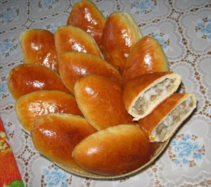 Фото рецепта «Нежнейшие пирожки с солеными грибами и рисом»