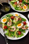 Фото-рецепт «Салат из морепродуктов с овощами (Креветки и Авокадо)»